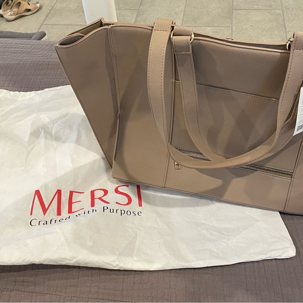 NWT Mersi Tan/Taupe Carryall Tote Bag
